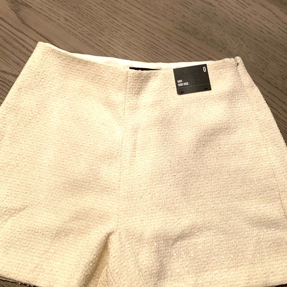 Express stylish shorts